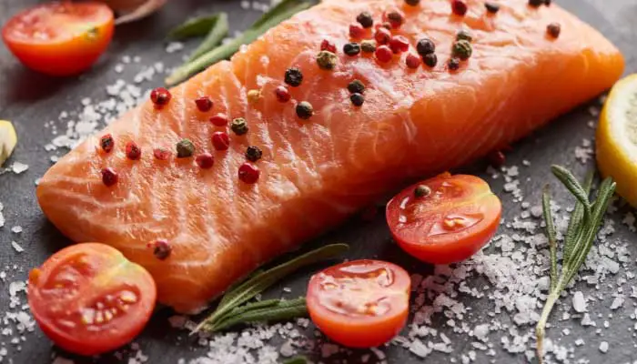 Is raw salmon safe